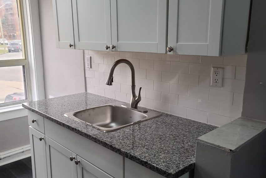 581 Cataraqui - unit 3