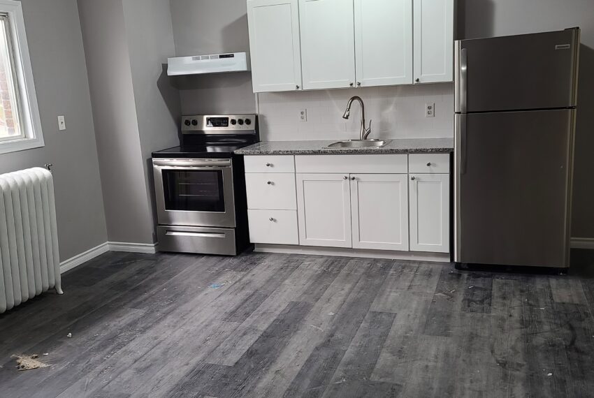 581 Cataraqui -Unit 18 Main floor