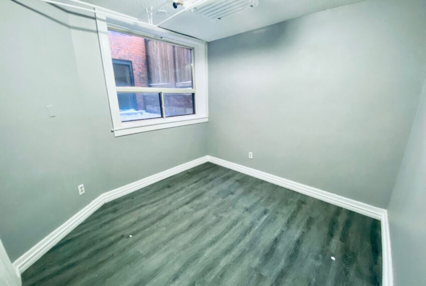 581 Cataraqui Unit 2 - 8