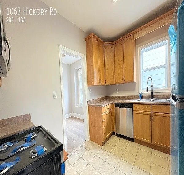 Kitchen to Front_resized